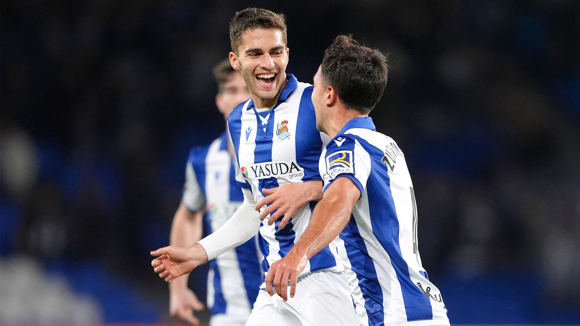 在舆论的压 在舆论的压